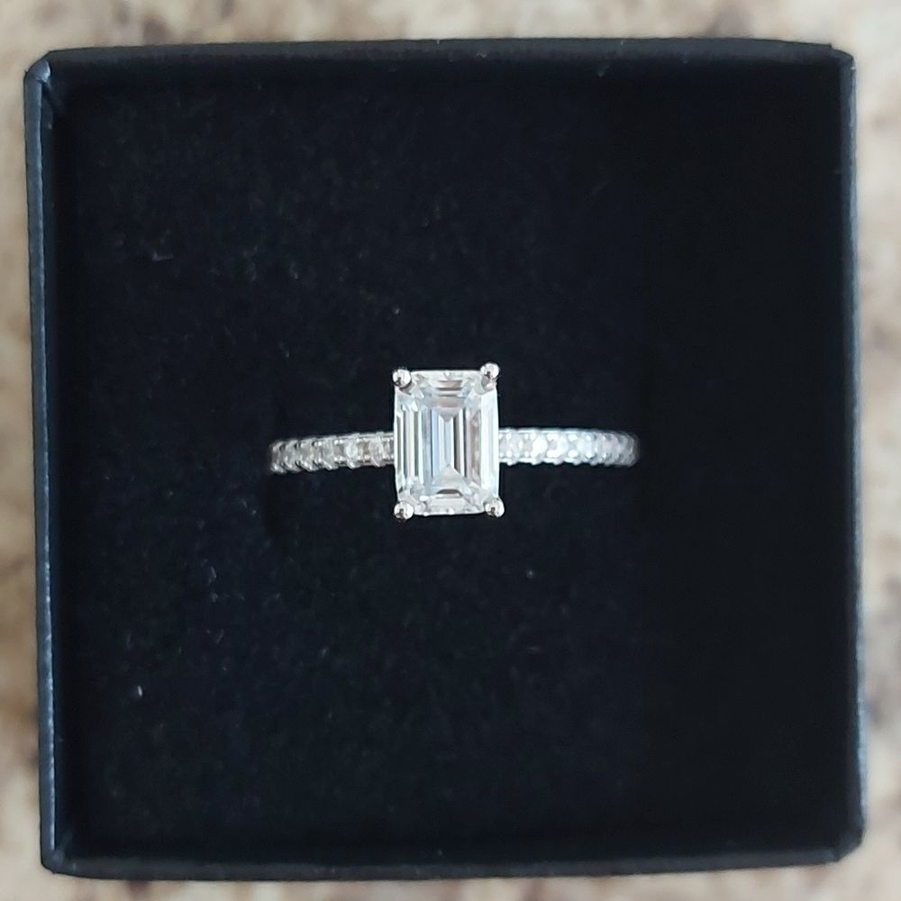 1 Carat Emerald Cut Rectangular Moissanite 925 Silver Engagement Wedding…